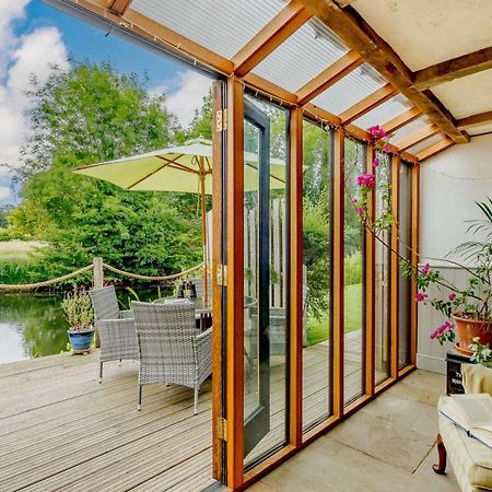 16Th Century Cartlodge With Private Hot Tub Diss Exterior foto