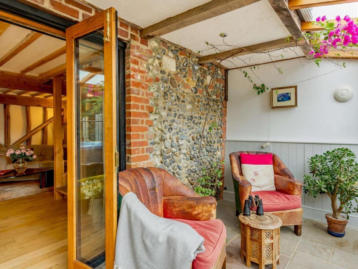 16Th Century Cartlodge With Private Hot Tub Diss Exterior foto